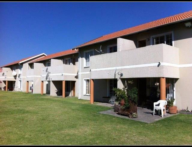 1 BEDROOM TOWNHOUSE FOR SALE IN COMET
